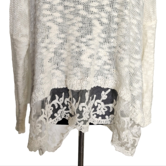 Creme lace knit sweater - Picture 8 of 8